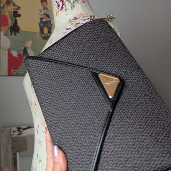 Yves Saint Laurent YSL Woven Flap Clutch Bag - Picture 7 of 12